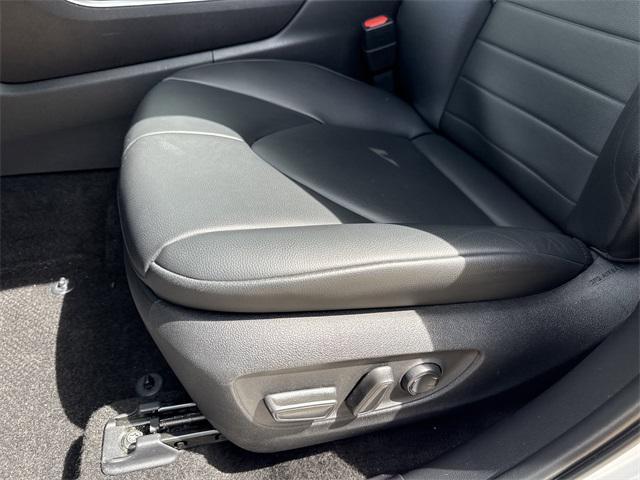used 2024 Toyota Highlander car, priced at $46,260