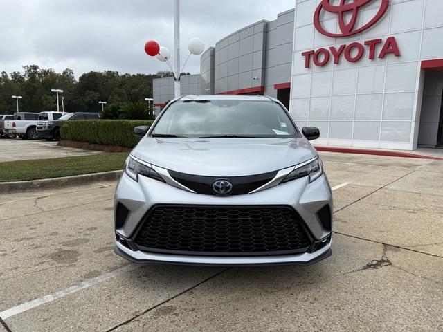 used 2023 Toyota Sienna car, priced at $49,987