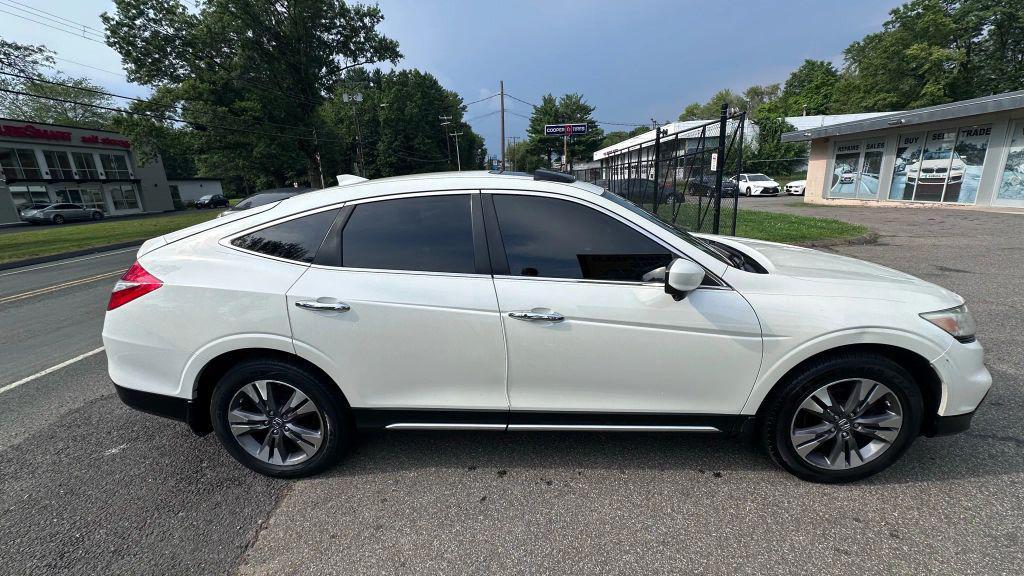 used 2014 Honda Crosstour car, priced at $9,900