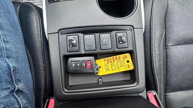 used 2015 Toyota Camry Hybrid car, priced at $13,900