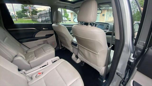 used 2014 Toyota Highlander Hybrid car, priced at $15,900