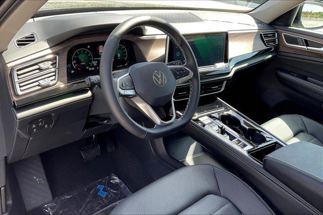 new 2025 Volkswagen Atlas car, priced at $51,239