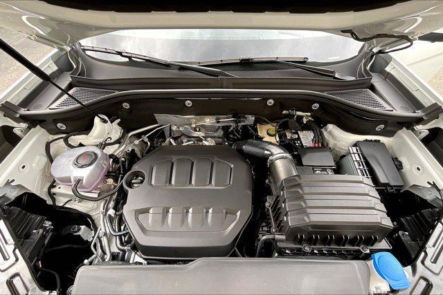 new 2025 Volkswagen Atlas car, priced at $57,394