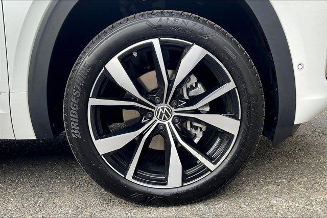 new 2025 Volkswagen Atlas car, priced at $57,394