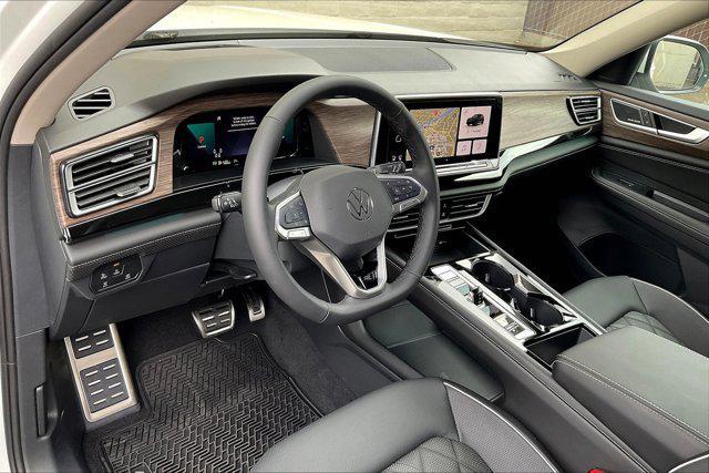new 2025 Volkswagen Atlas car, priced at $57,394