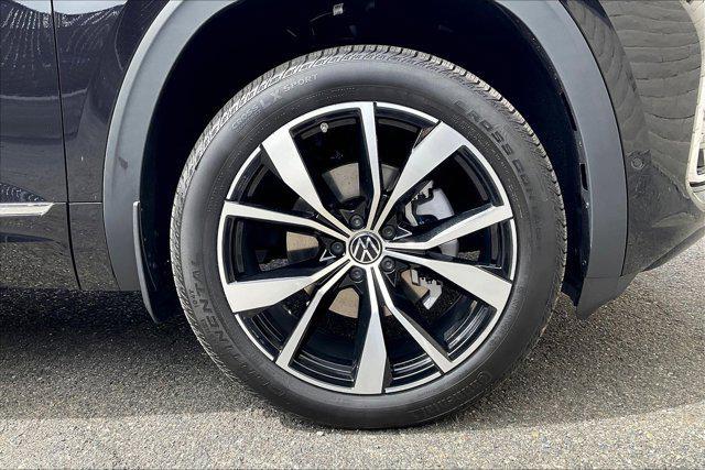 new 2025 Volkswagen Atlas Cross Sport car, priced at $55,293
