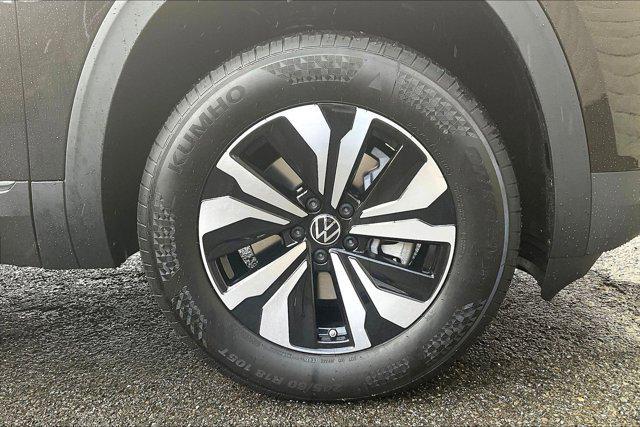 new 2026 Volkswagen Atlas Cross Sport car, priced at $41,971