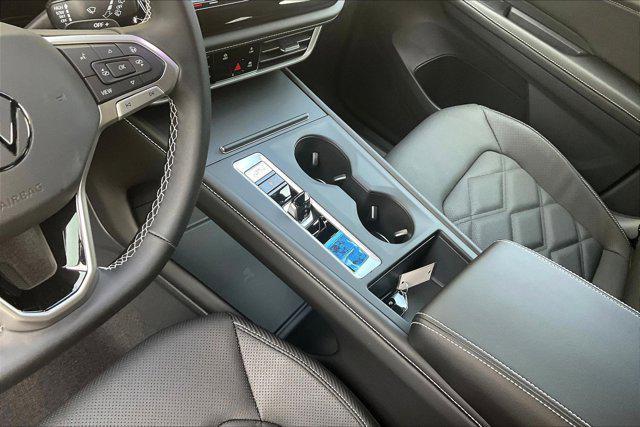 new 2026 Volkswagen Atlas Cross Sport car, priced at $41,971