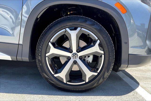 new 2025 Volkswagen Tiguan car, priced at $35,220