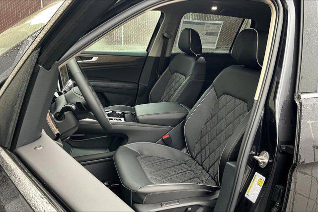 new 2025 Volkswagen Atlas car, priced at $57,171