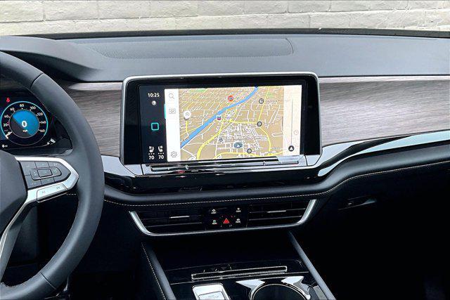 new 2025 Volkswagen Atlas car, priced at $57,171