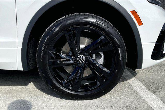 new 2024 Volkswagen Tiguan car, priced at $37,259