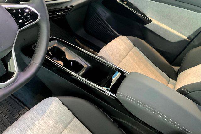 new 2025 Volkswagen ID.4 car, priced at $51,076