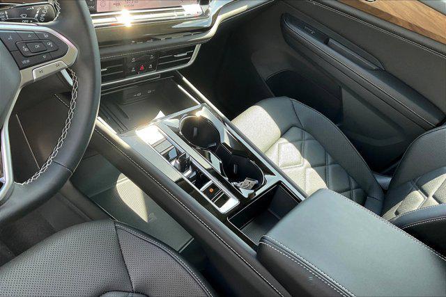 new 2025 Volkswagen Atlas car, priced at $47,086