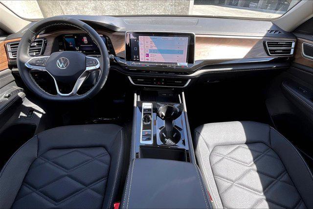 new 2025 Volkswagen Atlas car, priced at $47,086