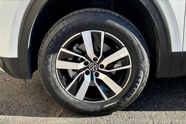 used 2022 Volkswagen Atlas car, priced at $25,981