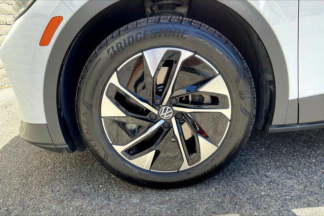 used 2022 Volkswagen ID.4 car, priced at $23,481
