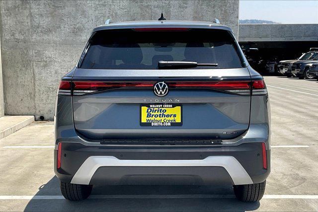 new 2025 Volkswagen Tiguan car, priced at $32,999