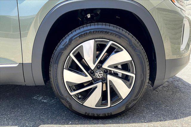 new 2025 Volkswagen Atlas car, priced at $51,239
