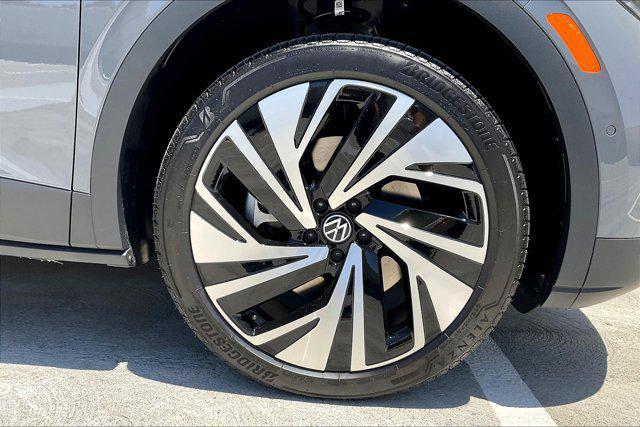 new 2025 Volkswagen ID.4 car, priced at $59,781