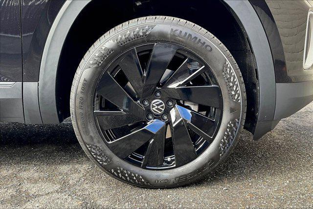 new 2026 Volkswagen Atlas car, priced at $48,244