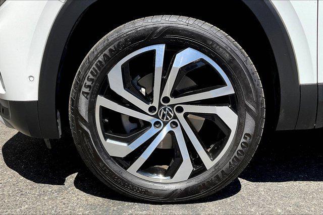 used 2020 Volkswagen Atlas Cross Sport car, priced at $23,899