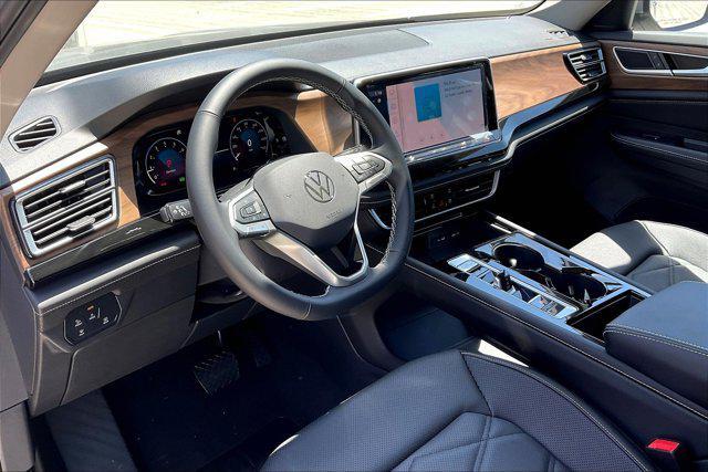 new 2025 Volkswagen Atlas car, priced at $49,652