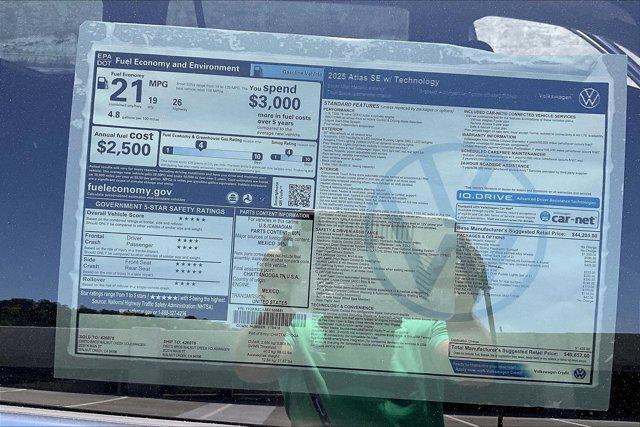new 2025 Volkswagen Atlas car, priced at $49,652