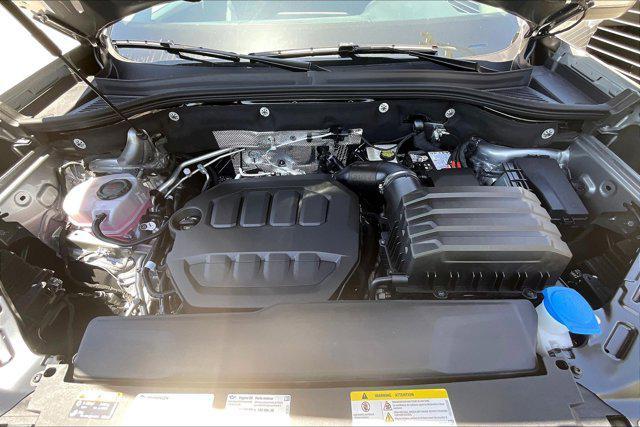 new 2025 Volkswagen Atlas car, priced at $49,652