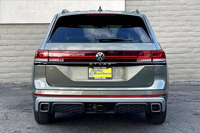 new 2024 Volkswagen Atlas car, priced at $50,544