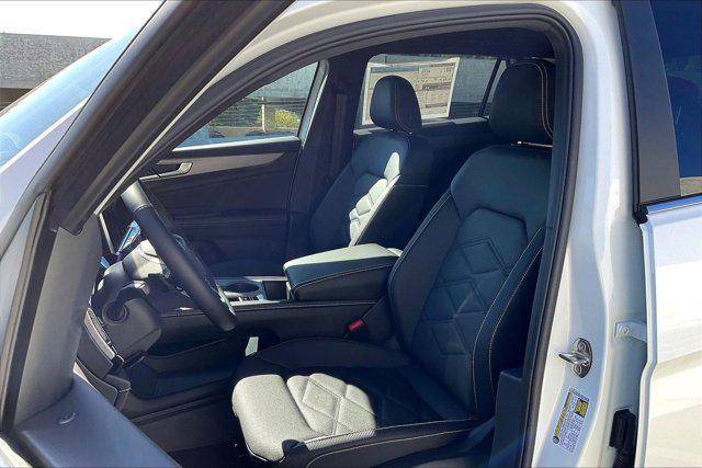 new 2026 Volkswagen Atlas Cross Sport car, priced at $42,426