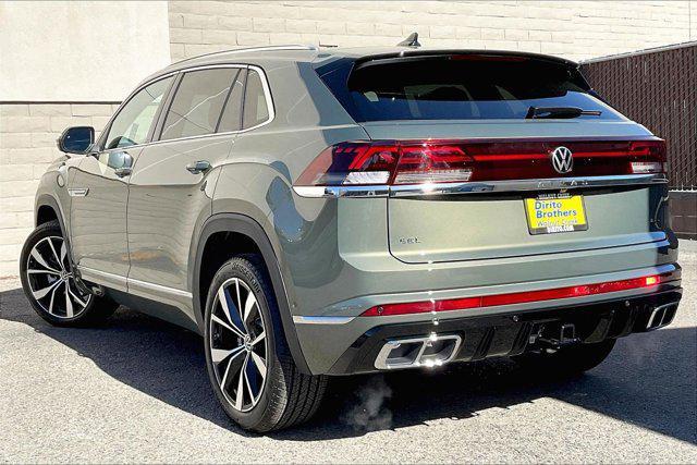 new 2026 Volkswagen Atlas Cross Sport car, priced at $55,877