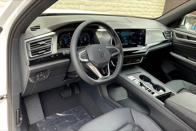 new 2025 Volkswagen Atlas Cross Sport car, priced at $40,921