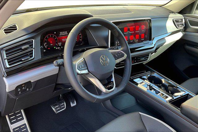 new 2025 Volkswagen Atlas car, priced at $49,059