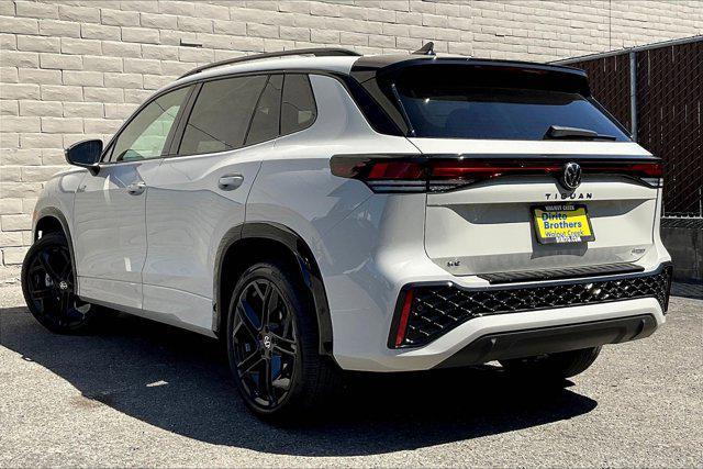 new 2025 Volkswagen Tiguan car, priced at $38,959