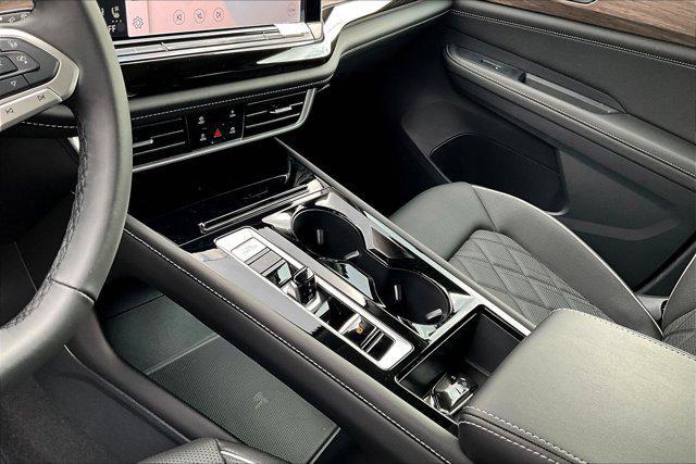 new 2025 Volkswagen Atlas car, priced at $56,329