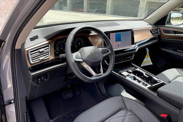 new 2024 Volkswagen Atlas car, priced at $46,477