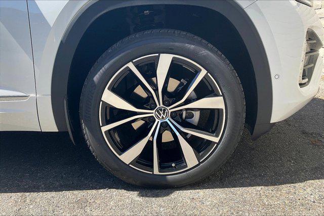 new 2026 Volkswagen Atlas car, priced at $59,215