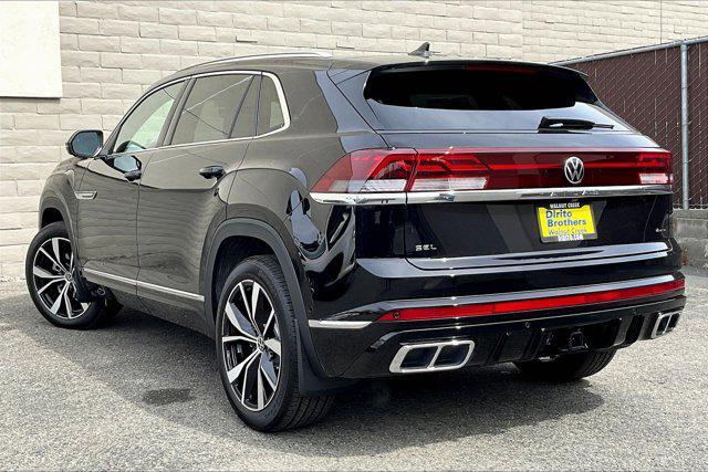 new 2025 Volkswagen Atlas Cross Sport car, priced at $55,061