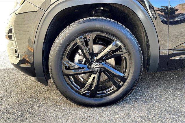 used 2025 Volkswagen Atlas Cross Sport car, priced at $43,482
