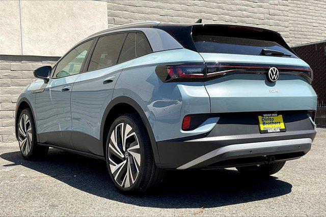 new 2025 Volkswagen ID.4 car, priced at $59,376