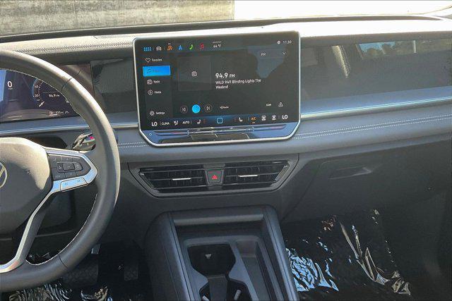 new 2025 Volkswagen Tiguan car, priced at $37,752