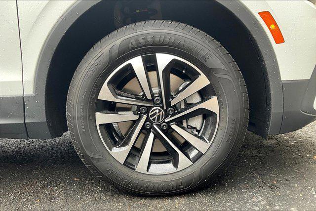 new 2024 Volkswagen Tiguan car, priced at $32,681