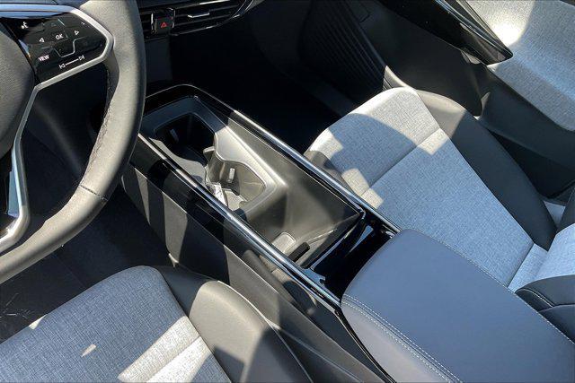 new 2025 Volkswagen ID.4 car, priced at $51,076