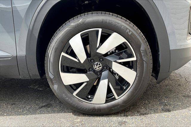 new 2025 Volkswagen Atlas Cross Sport car, priced at $44,085