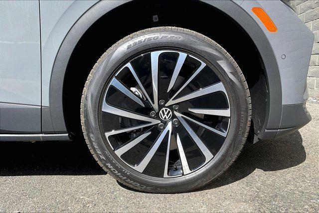 new 2024 Volkswagen ID.4 car, priced at $50,843