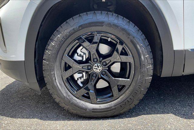 used 2024 Volkswagen Atlas car, priced at $38,499