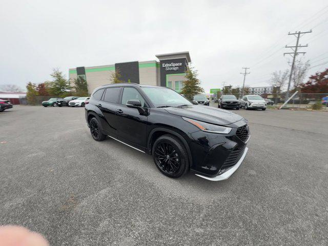 used 2024 Toyota Highlander car, priced at $42,499