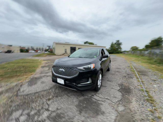 used 2023 Ford Edge car, priced at $23,072