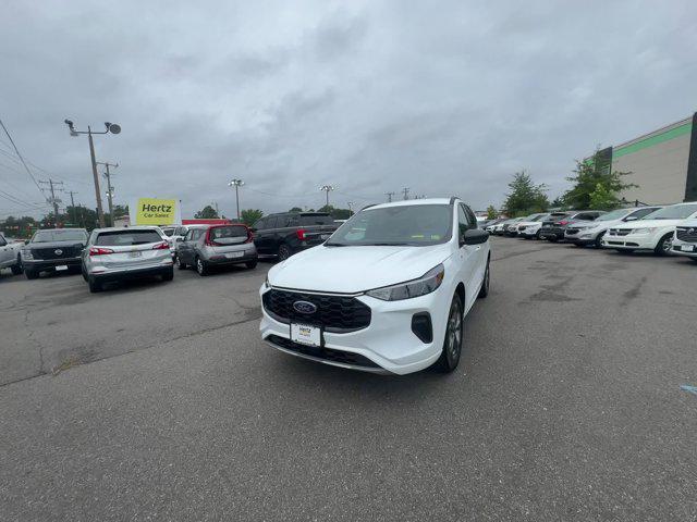 used 2023 Ford Escape car, priced at $23,009